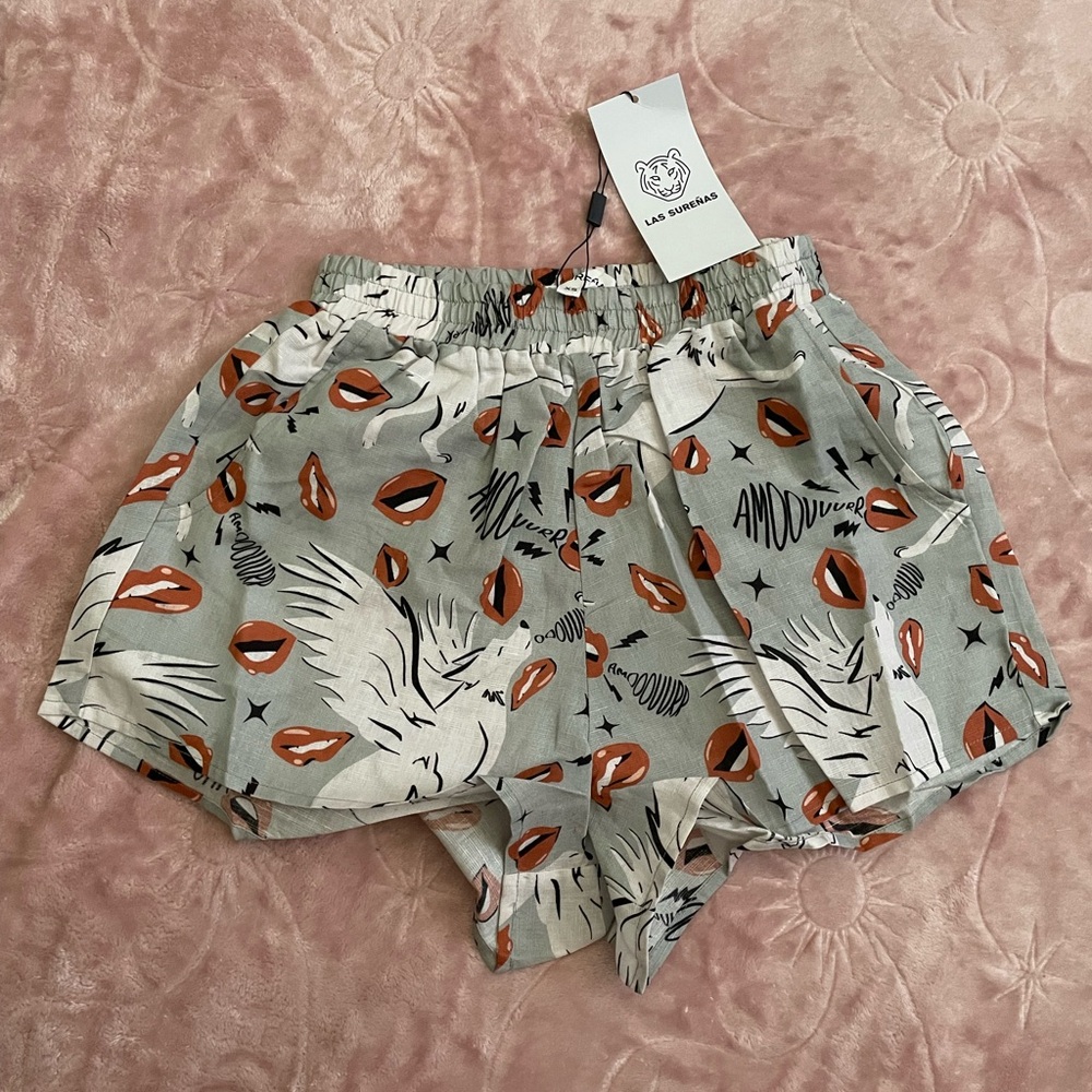 LAS SUREÑAS
Linen Blend Short Wolf Kisses Grey